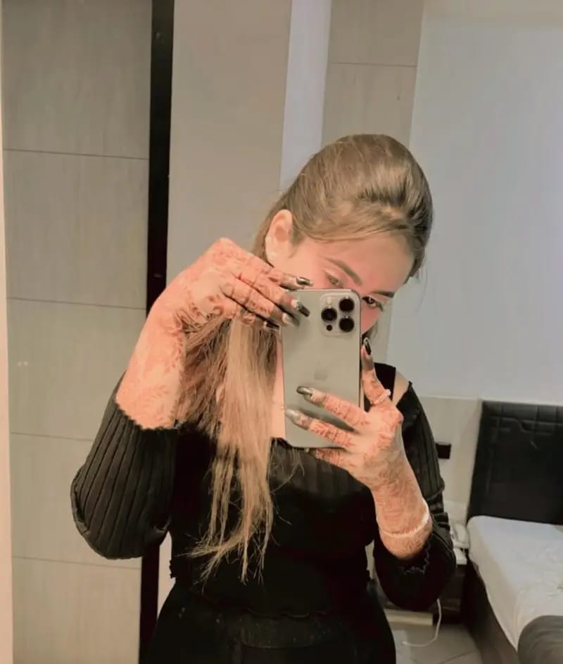 college girl escort in kolkata
